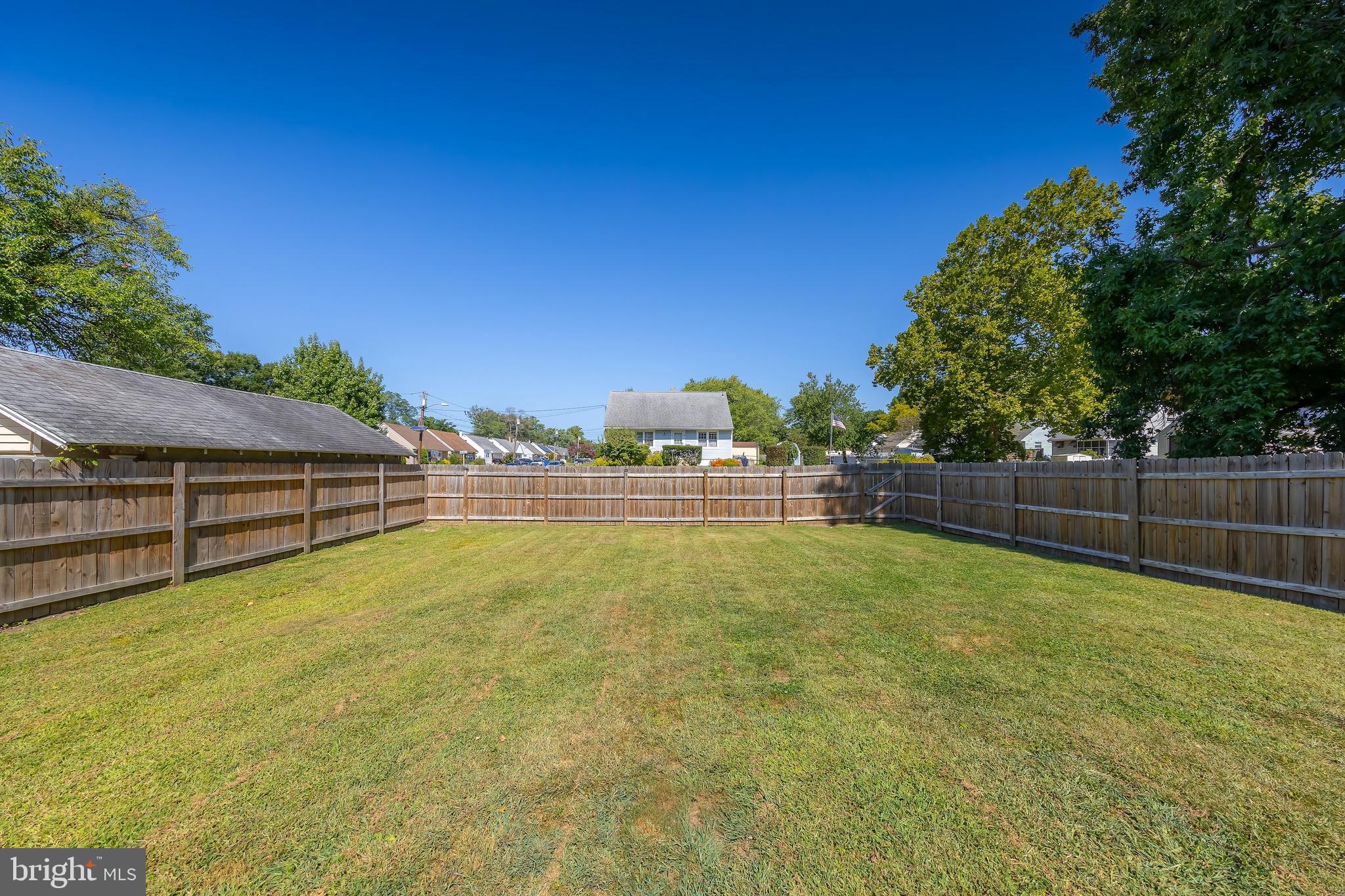 313 WOODBURY LAKE DRIVE