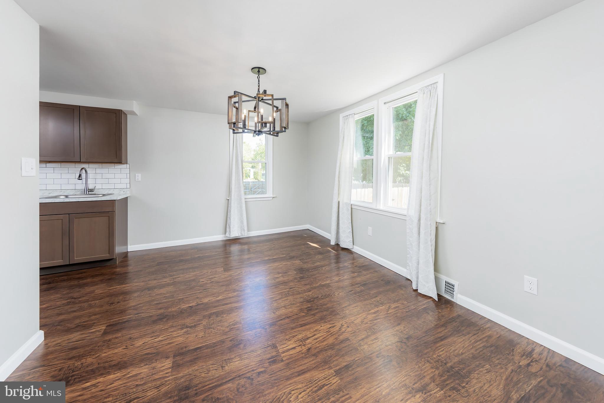 313 WOODBURY LAKE DRIVE