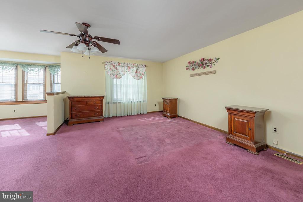 110 RAYMOND DRIVE