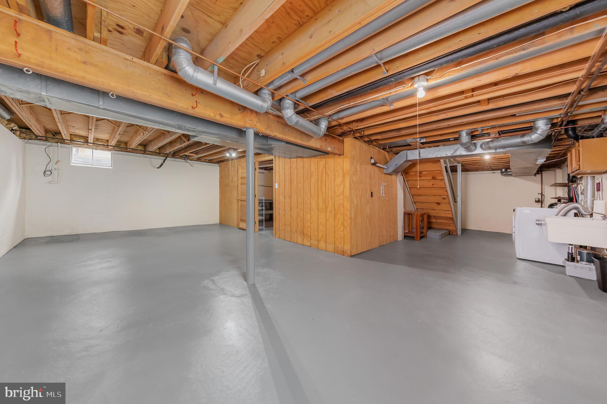110 RAYMOND DRIVE