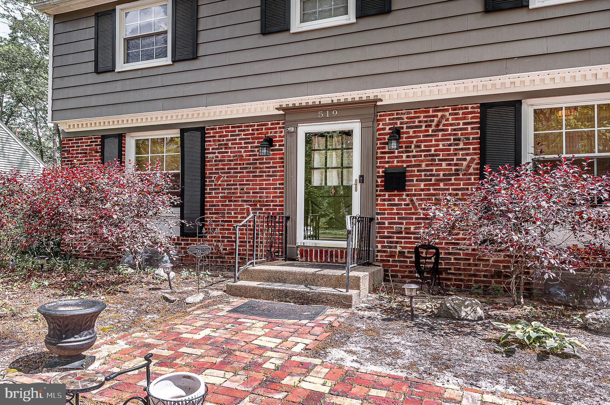 519 INDEPENDENCE PLACE