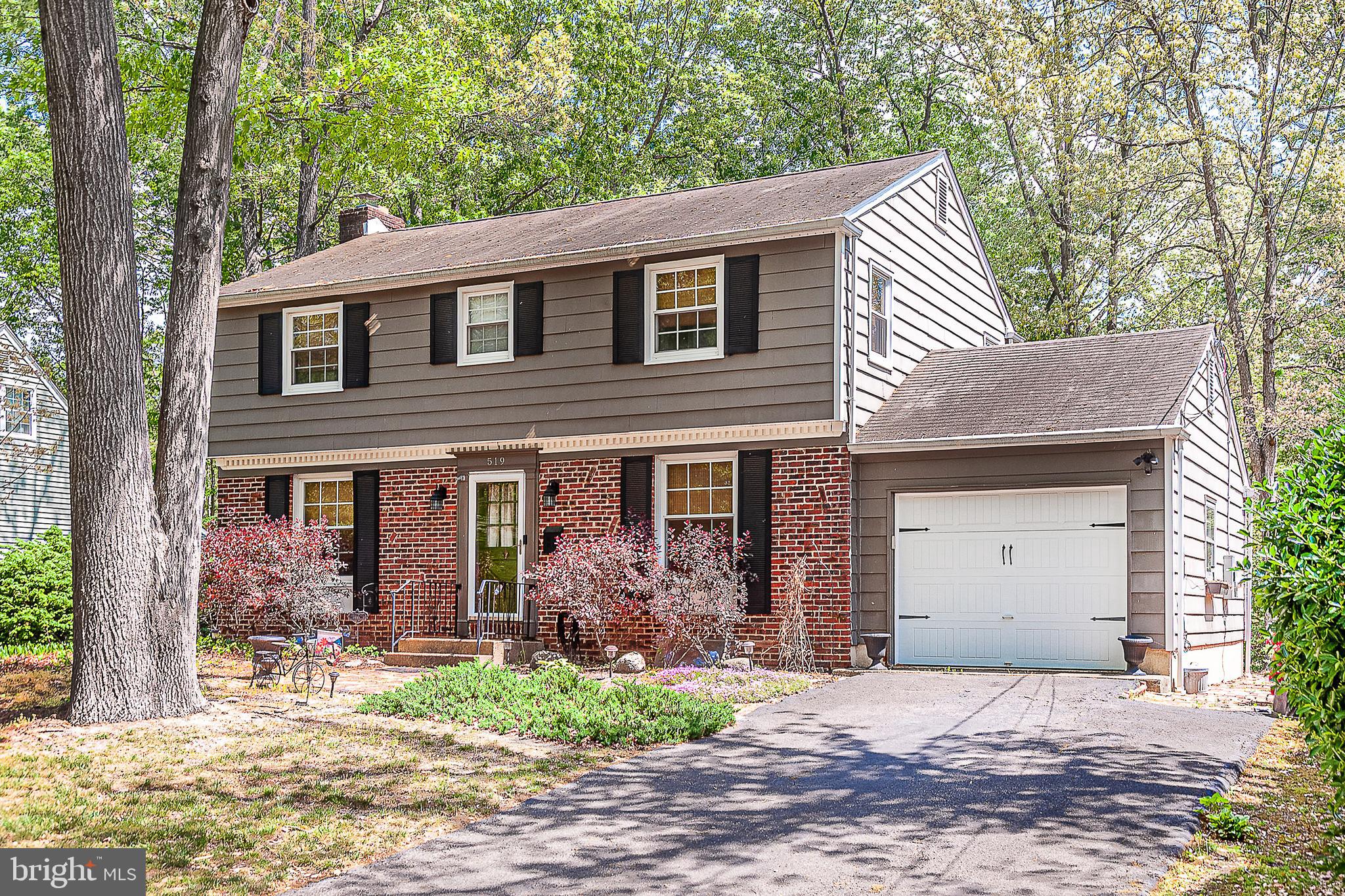 519 INDEPENDENCE PLACE