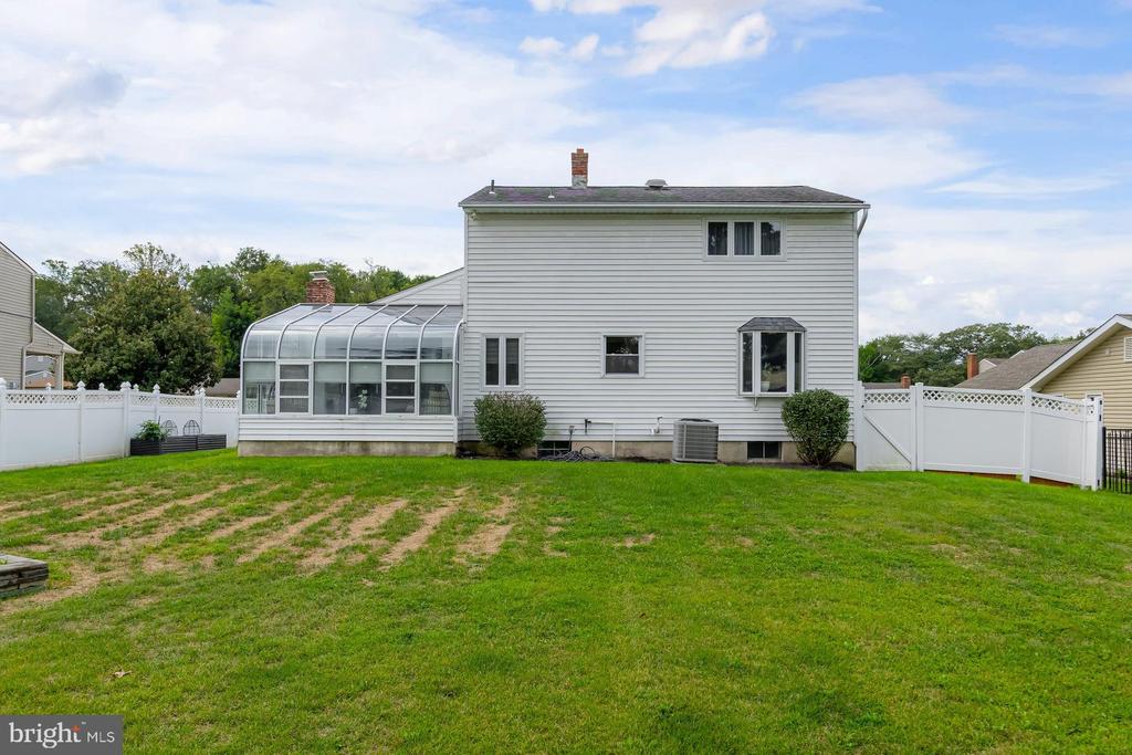 157 GOLFVIEW DRIVE
