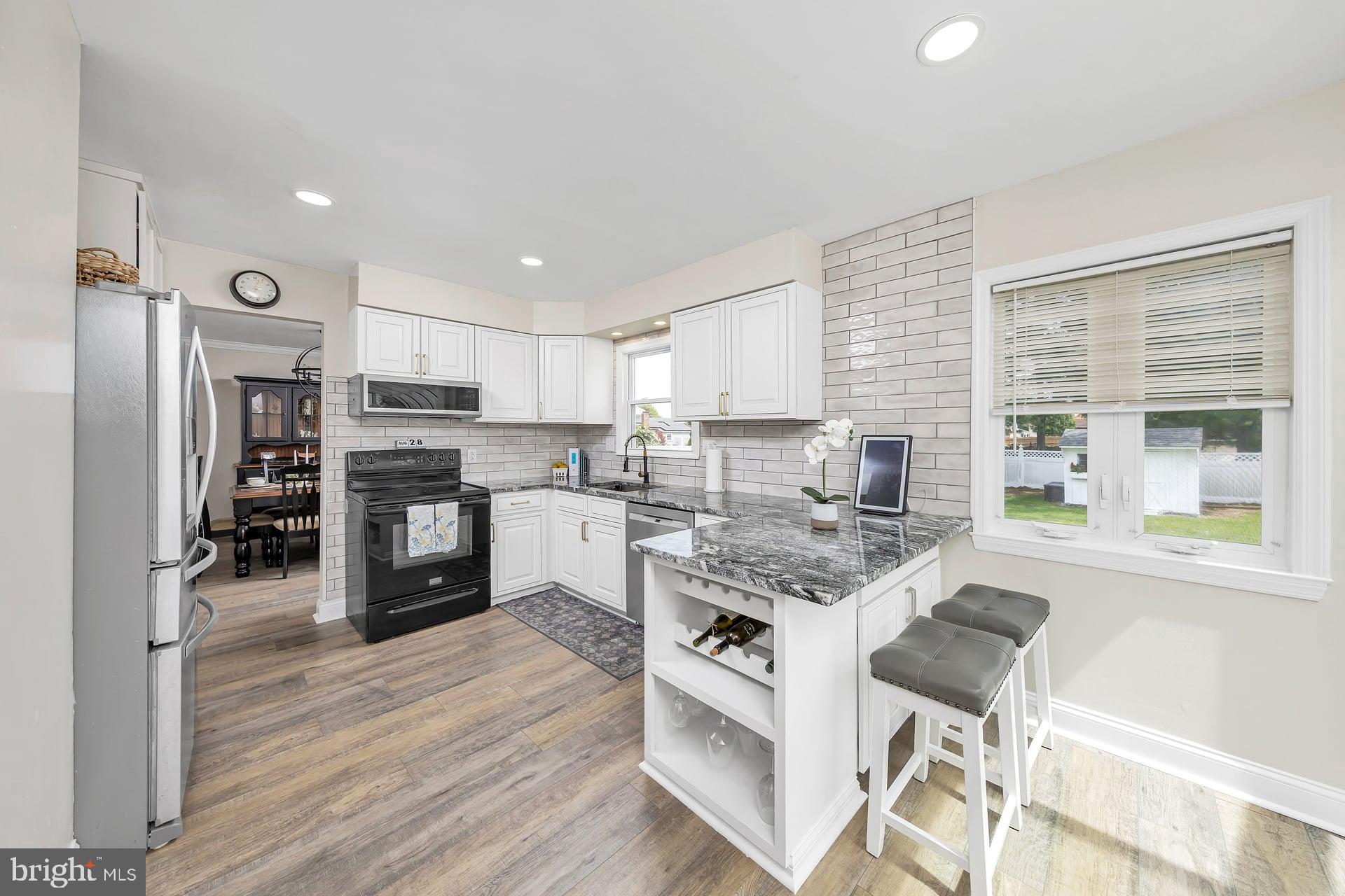 157 GOLFVIEW DRIVE
