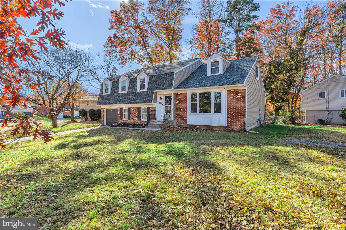743 MOHAWK STREET