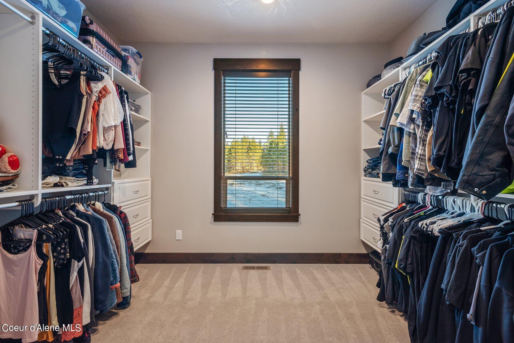 22489 N CASHMERE WAY