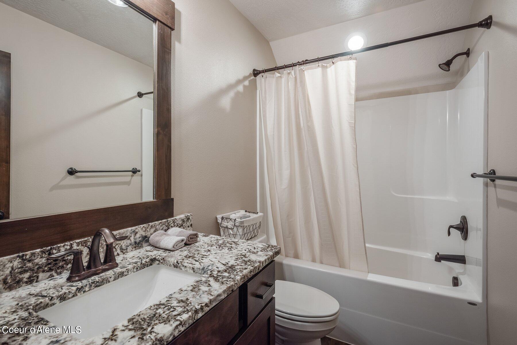 22489 N CASHMERE WAY