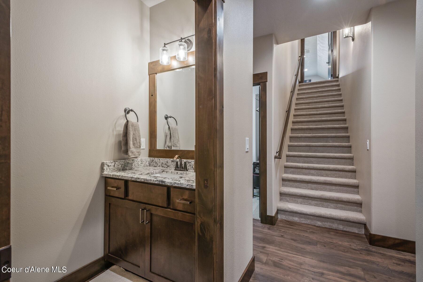 22489 N CASHMERE WAY