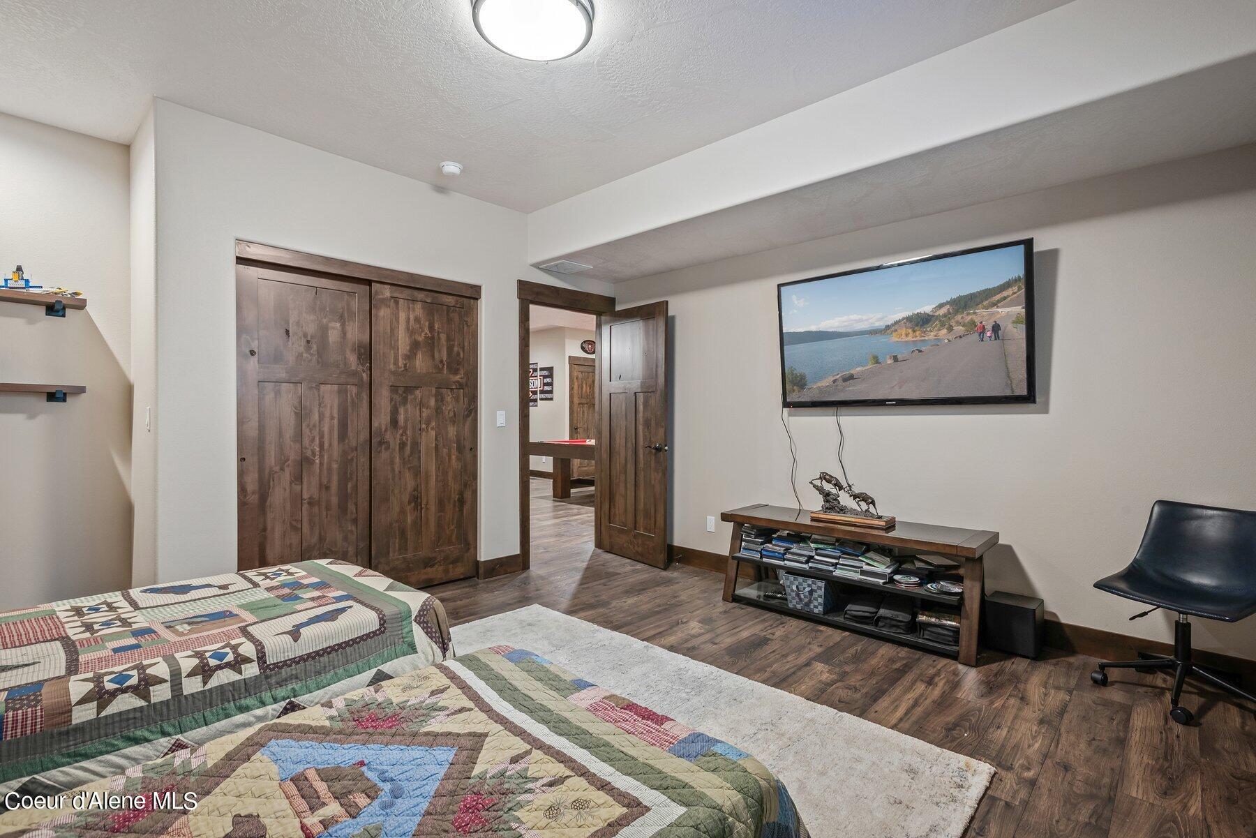 22489 N CASHMERE WAY