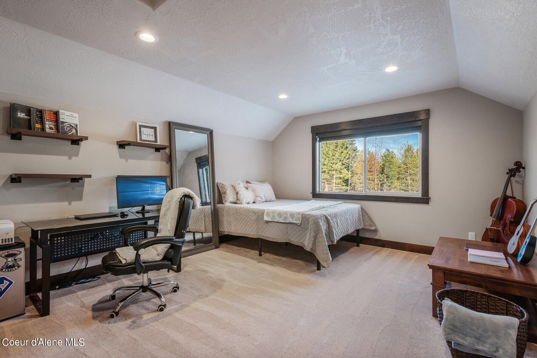 22489 N CASHMERE WAY