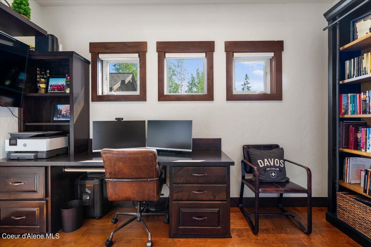 11105 N ARCTIC FALLS LOOP