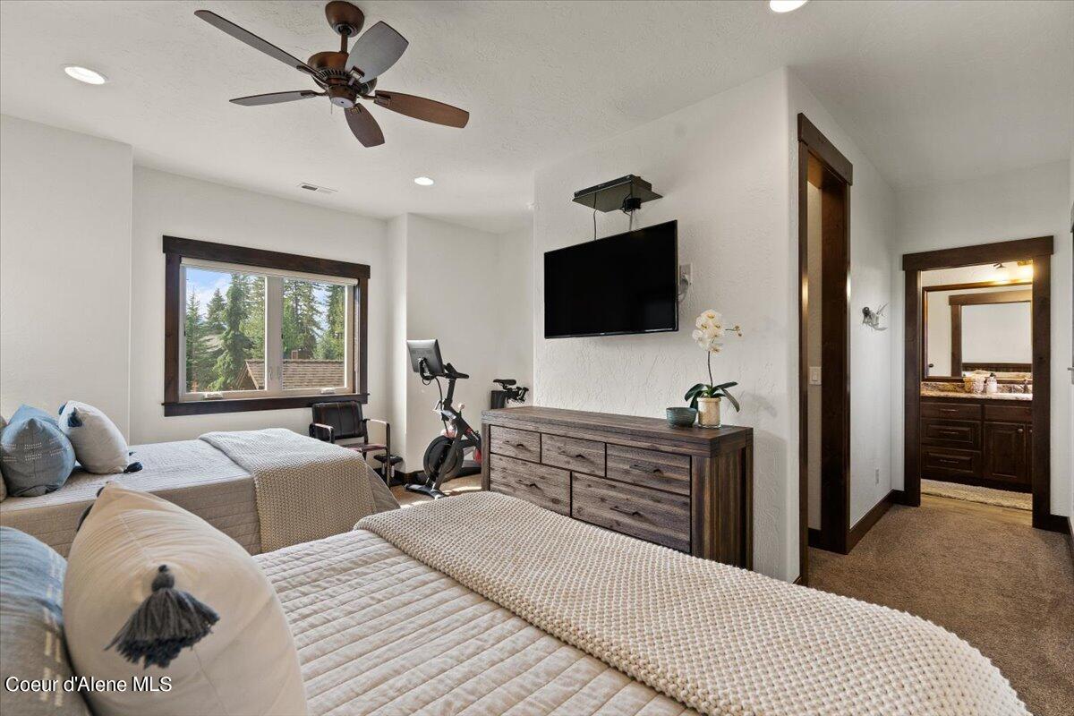 11105 N ARCTIC FALLS LOOP