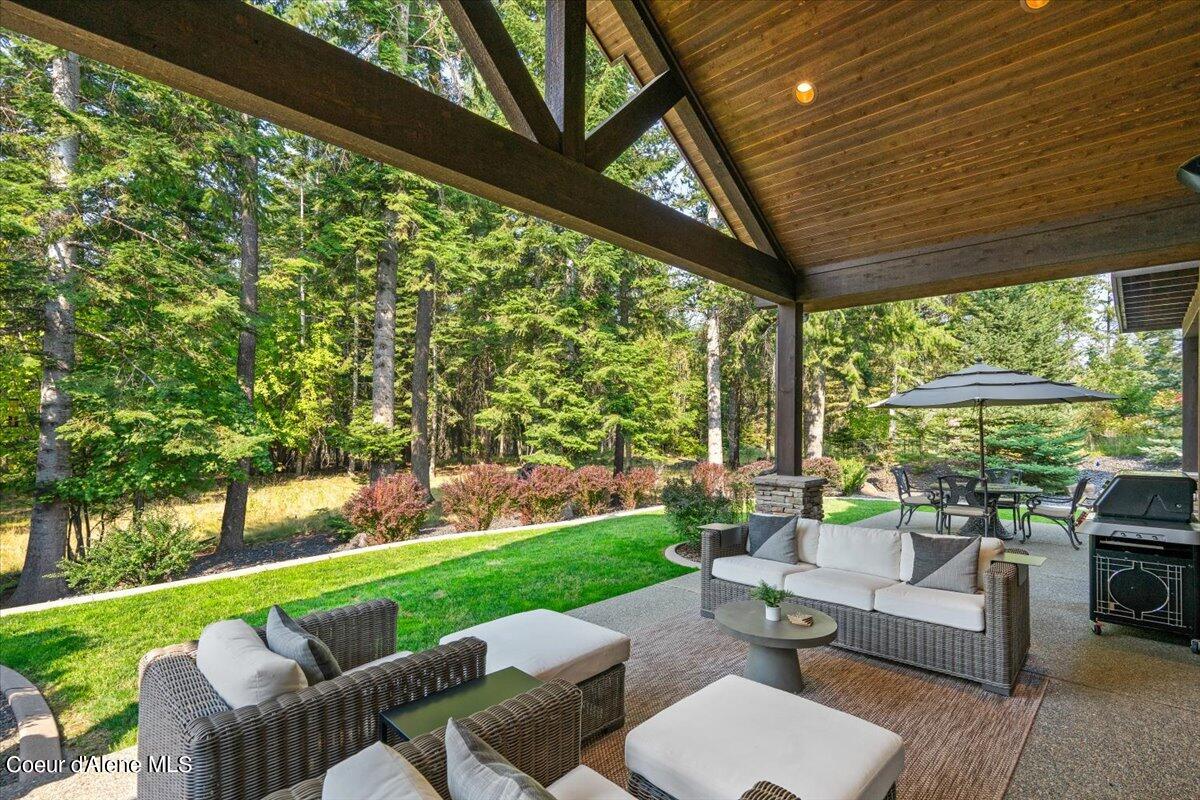 11105 N ARCTIC FALLS LOOP