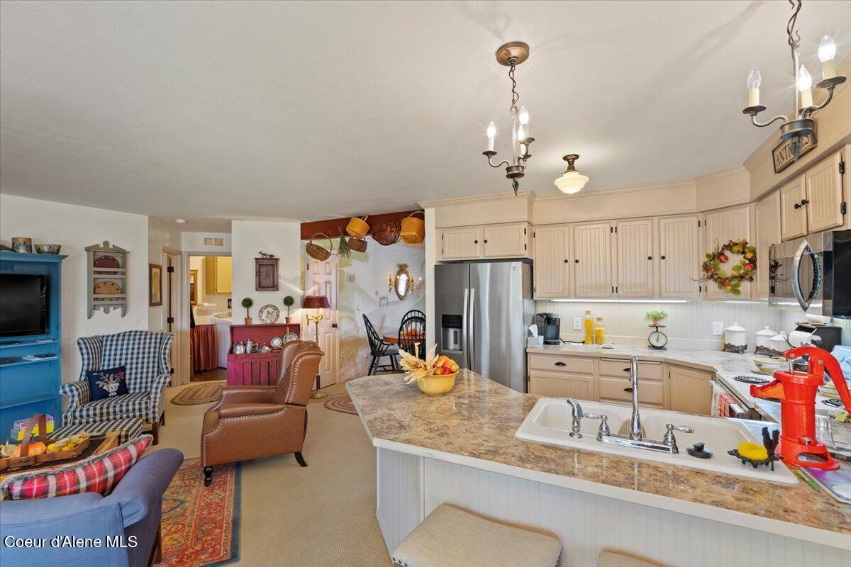 5535 N PACIFIC AVE, Coeur d'Alene