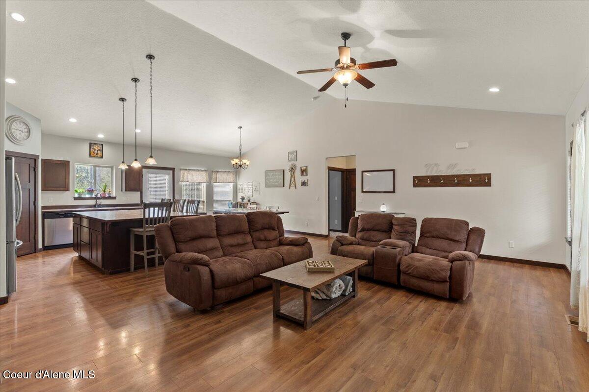 23210 N MASSIF RD