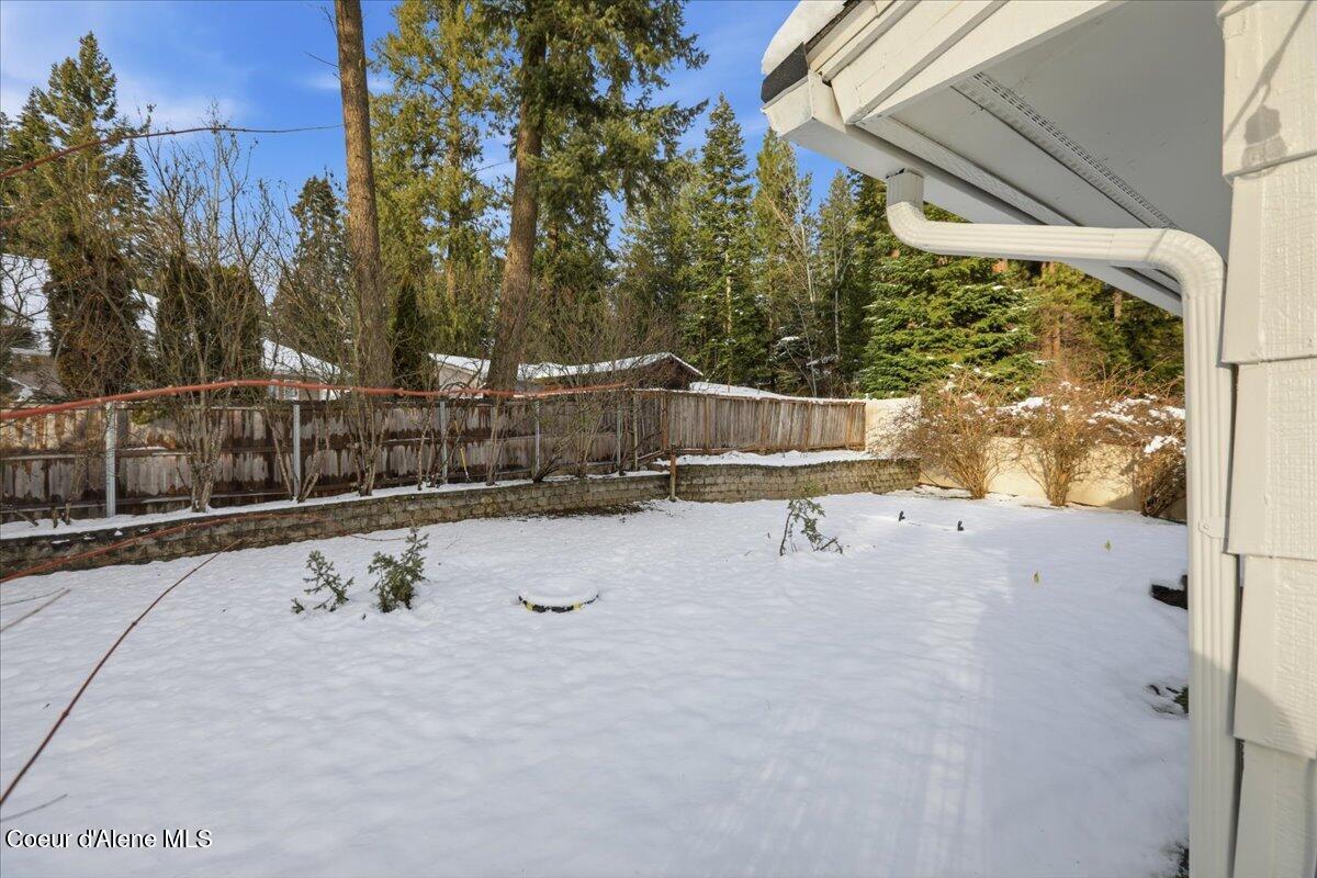 12331 N Avondale LOOP