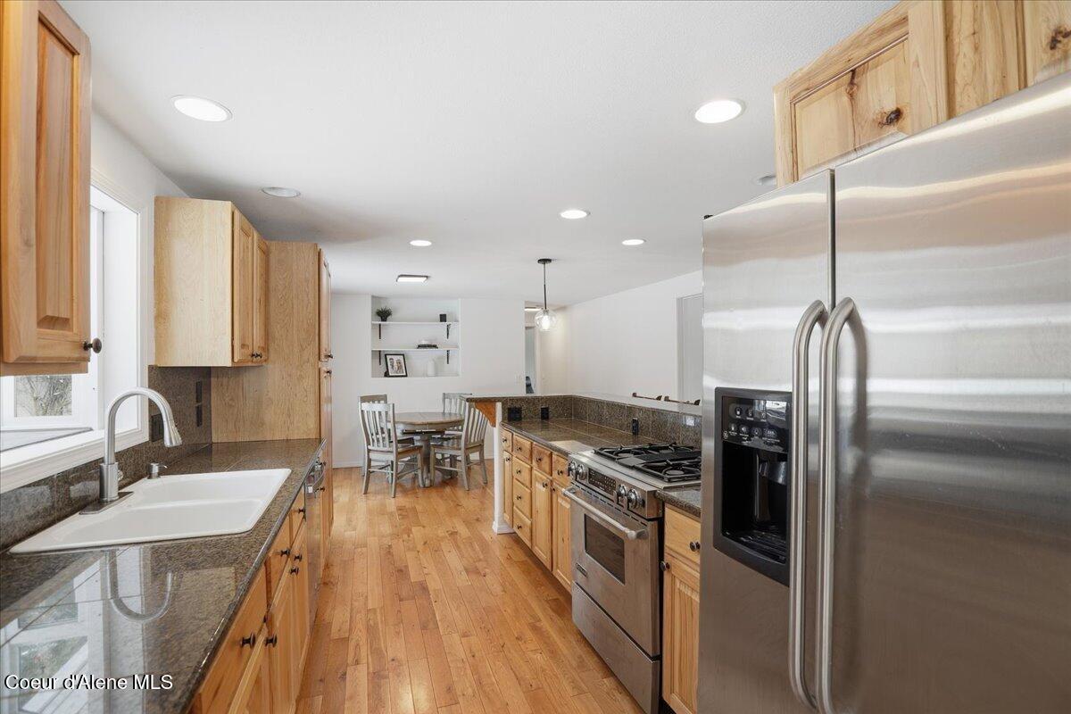 12331 N Avondale LOOP