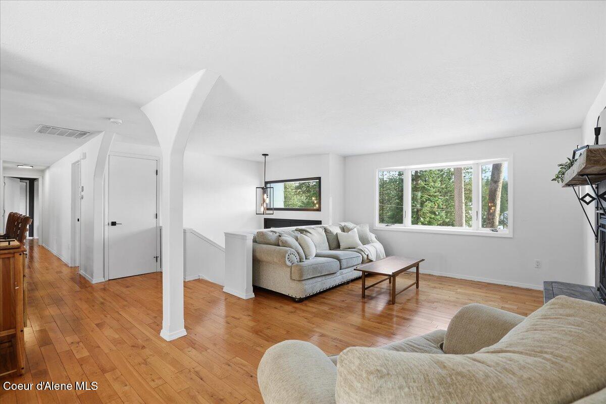 12331 N Avondale LOOP