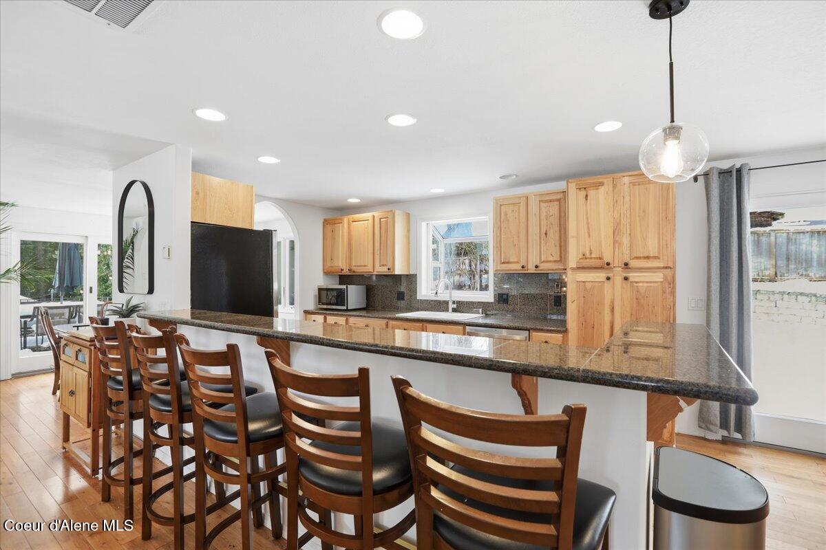 12331 N Avondale LOOP