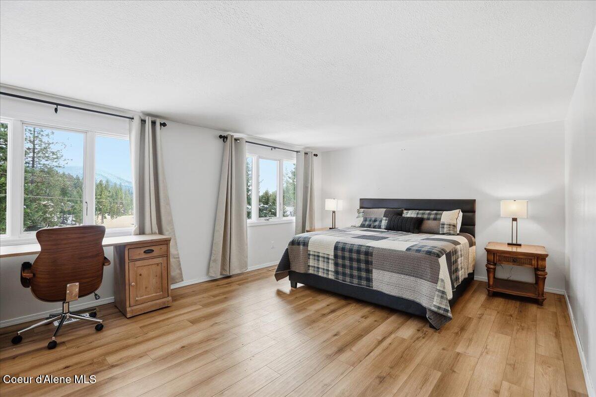 12331 N Avondale LOOP