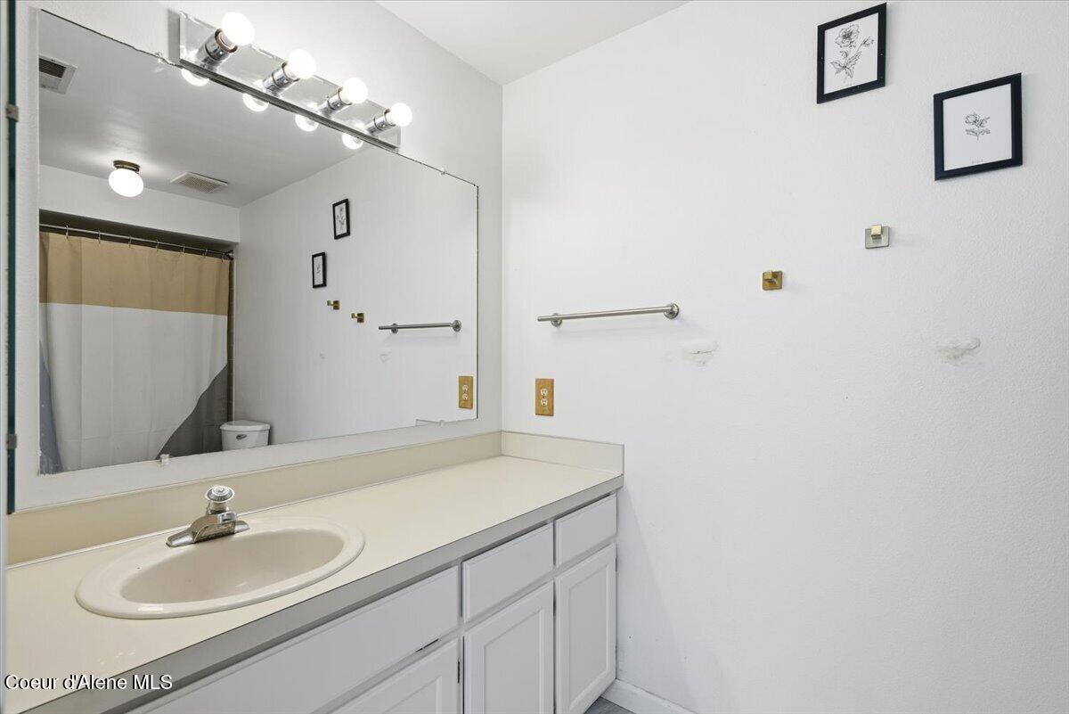 600 W Hubbard AVE, APT 12, Coeur d'Alene Unit: APT 12