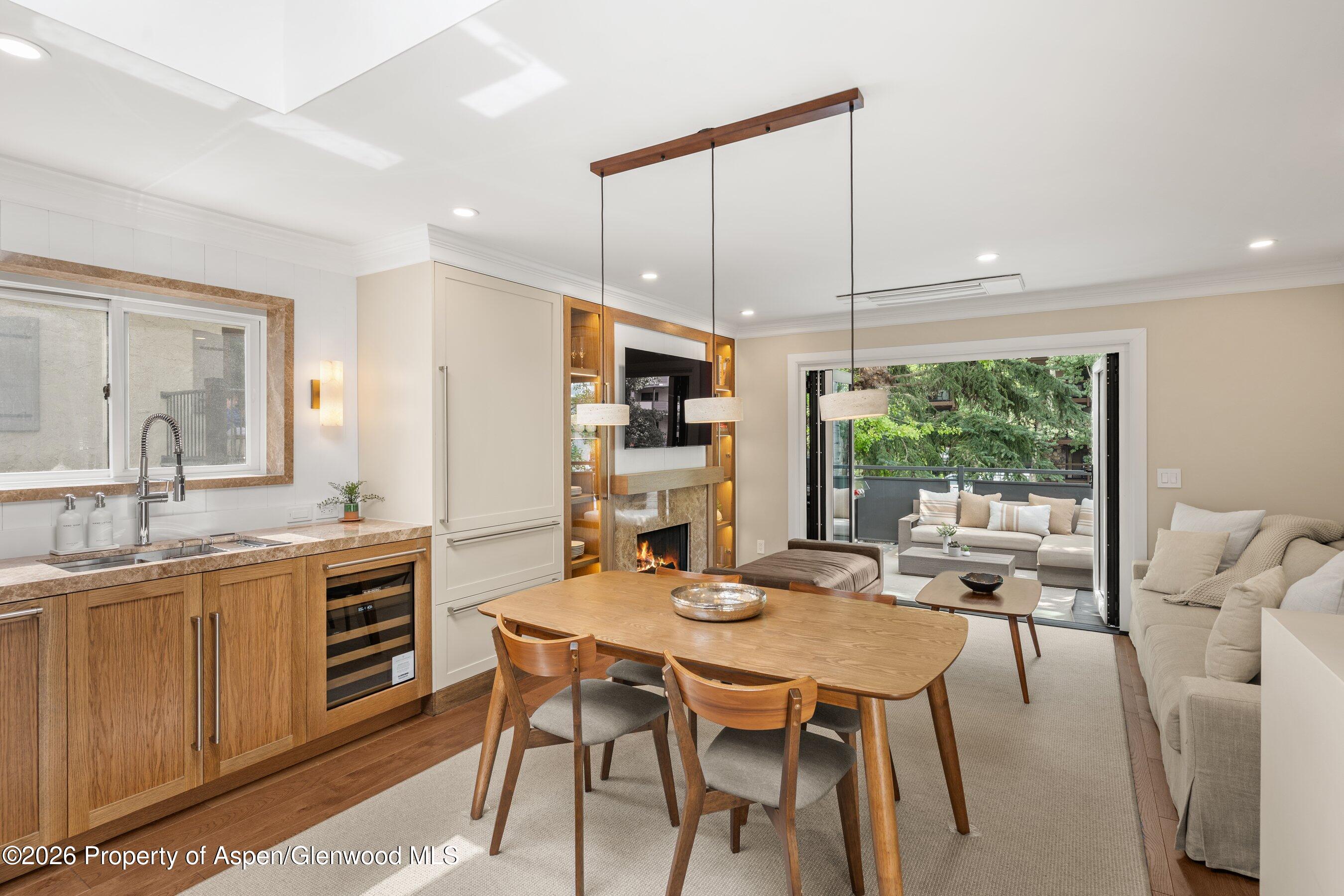 124 E Durant Avenue Unit 1