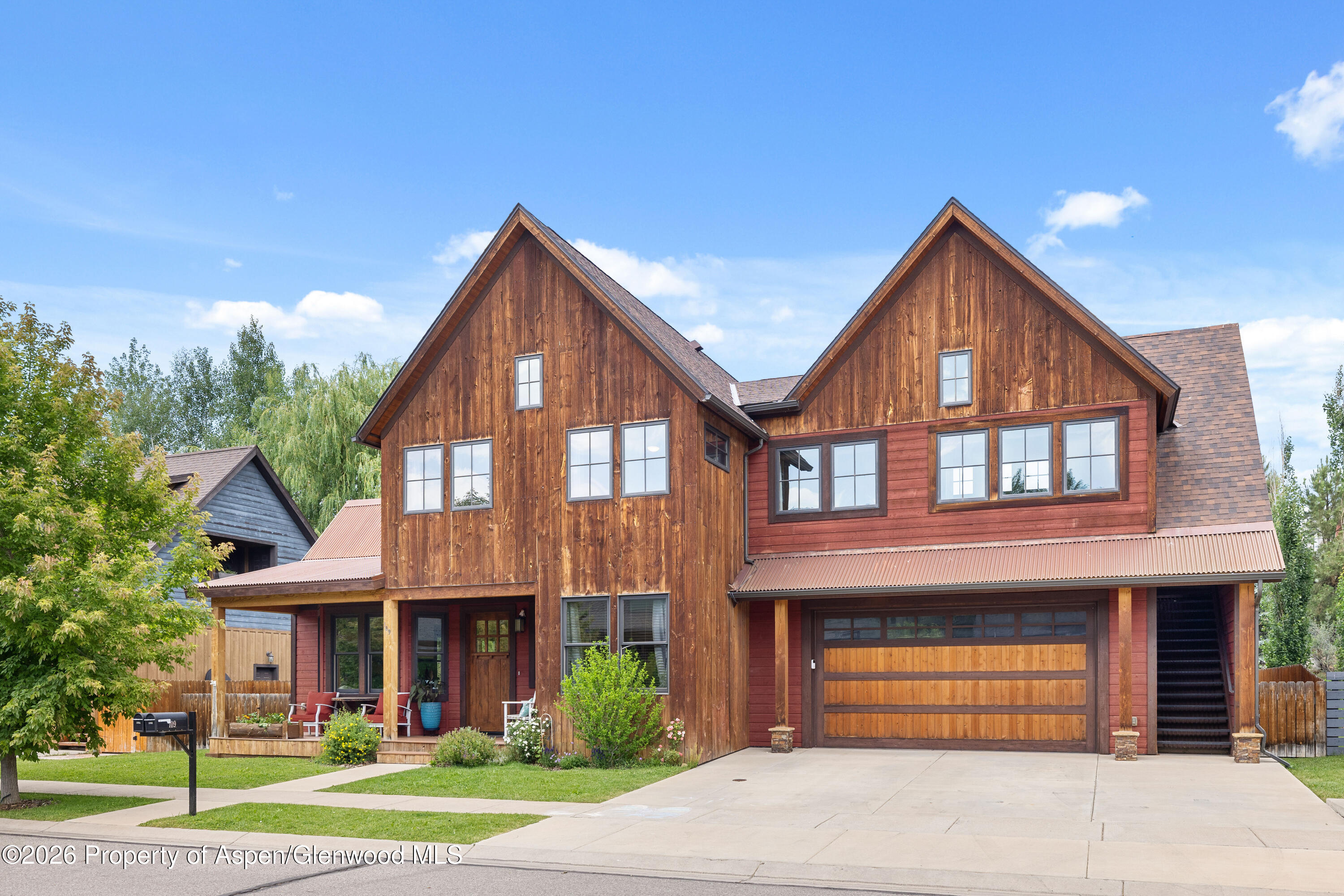 109 Valley Court