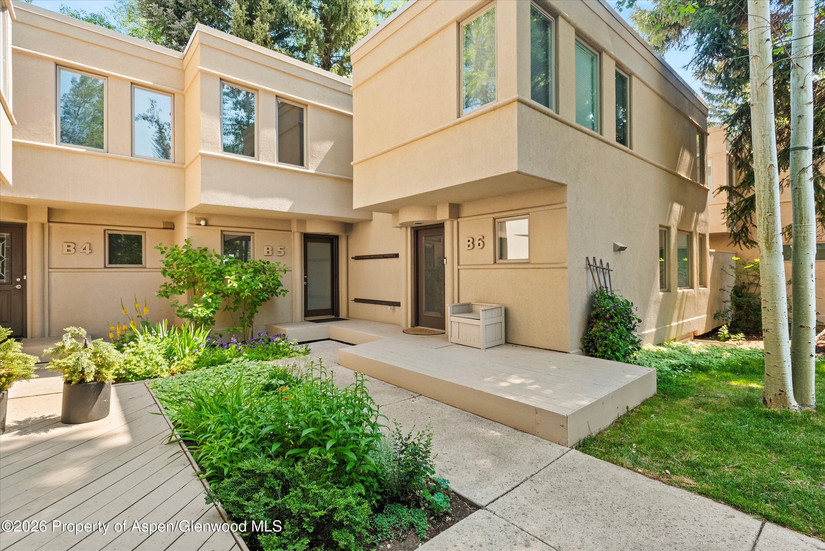814 W Bleeker Street B5