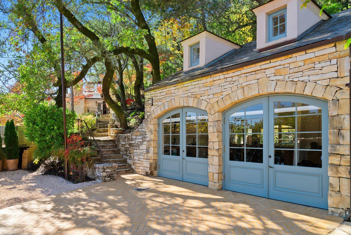 27 Upper Road