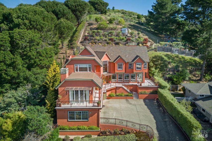 76 Bay Vista Drive