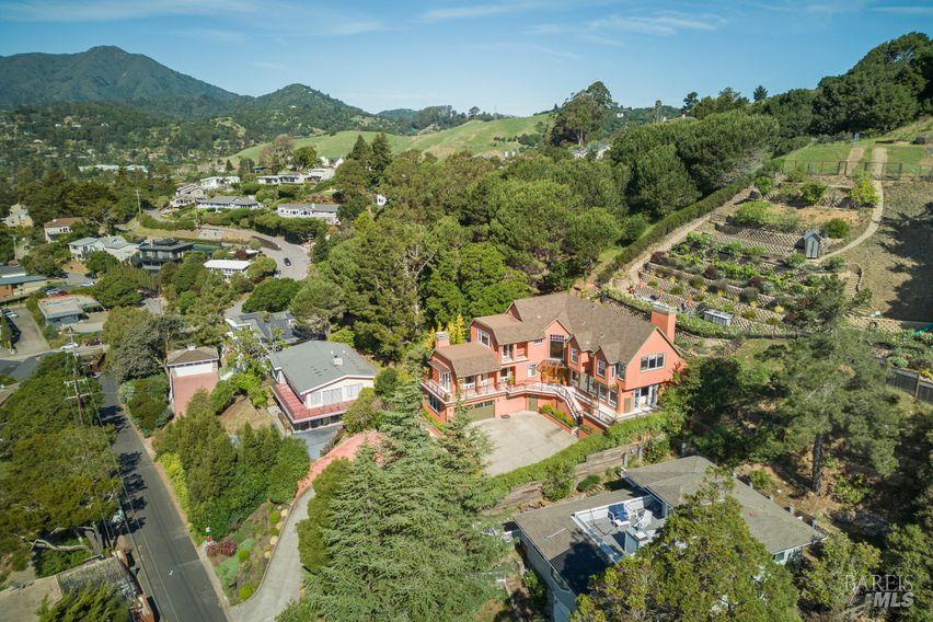 76 Bay Vista Drive