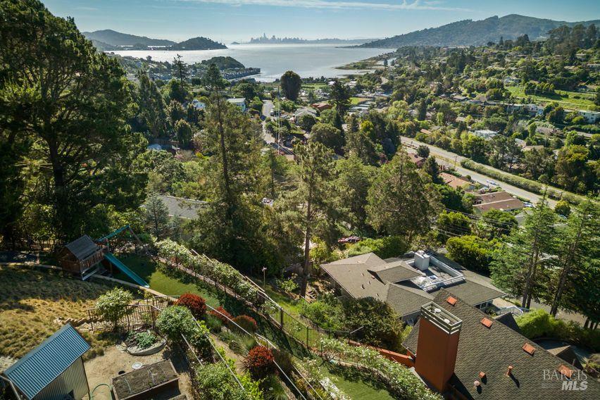 76 Bay Vista Drive