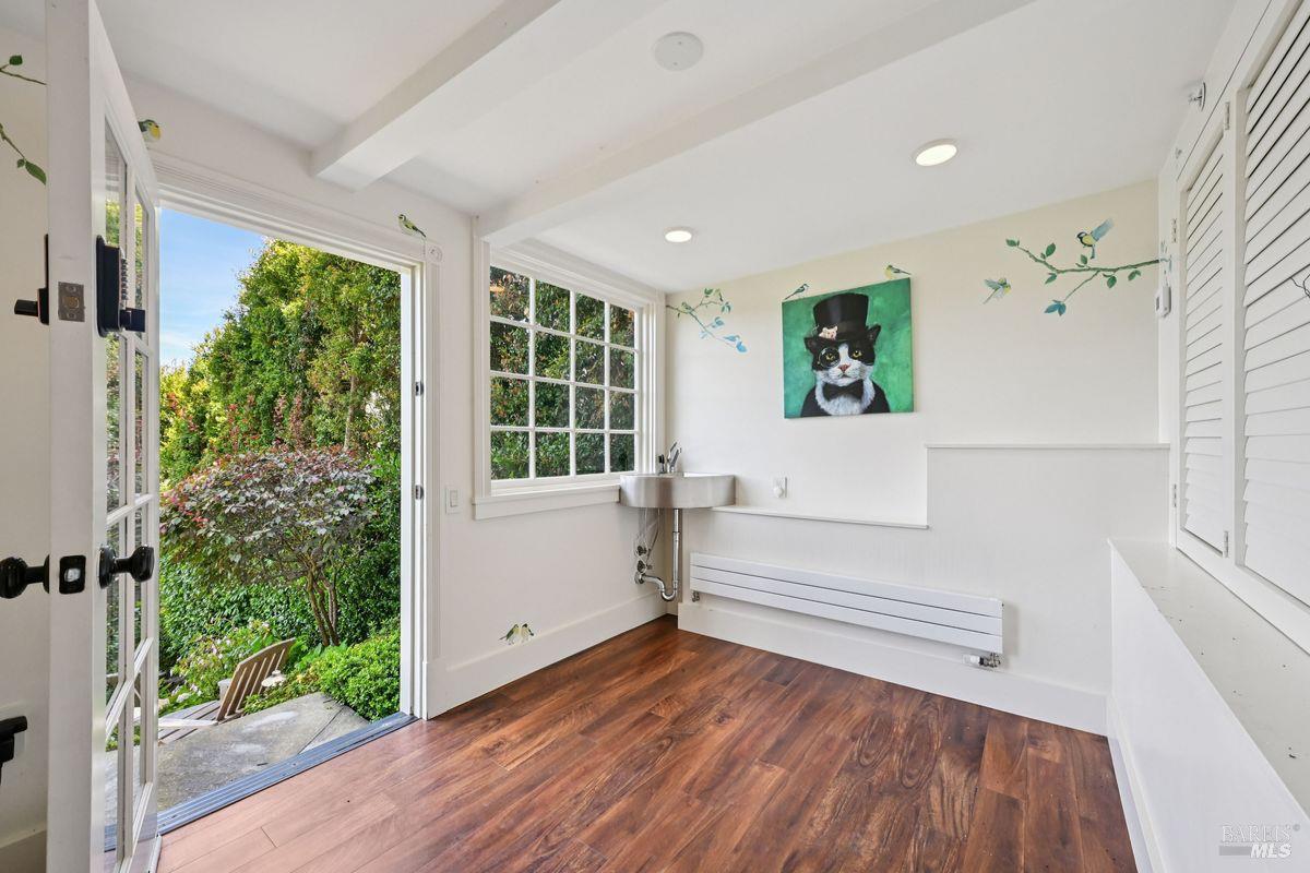 276 Beach Road