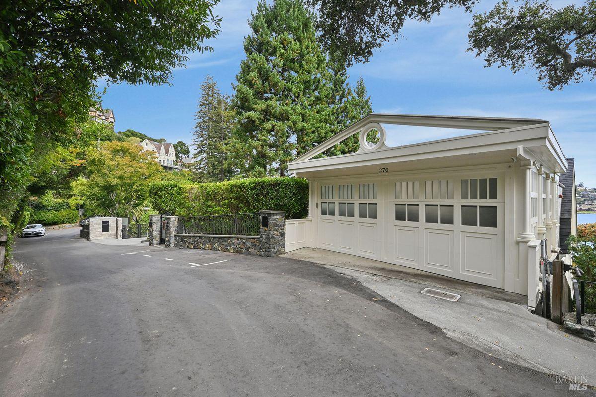 276 Beach Road