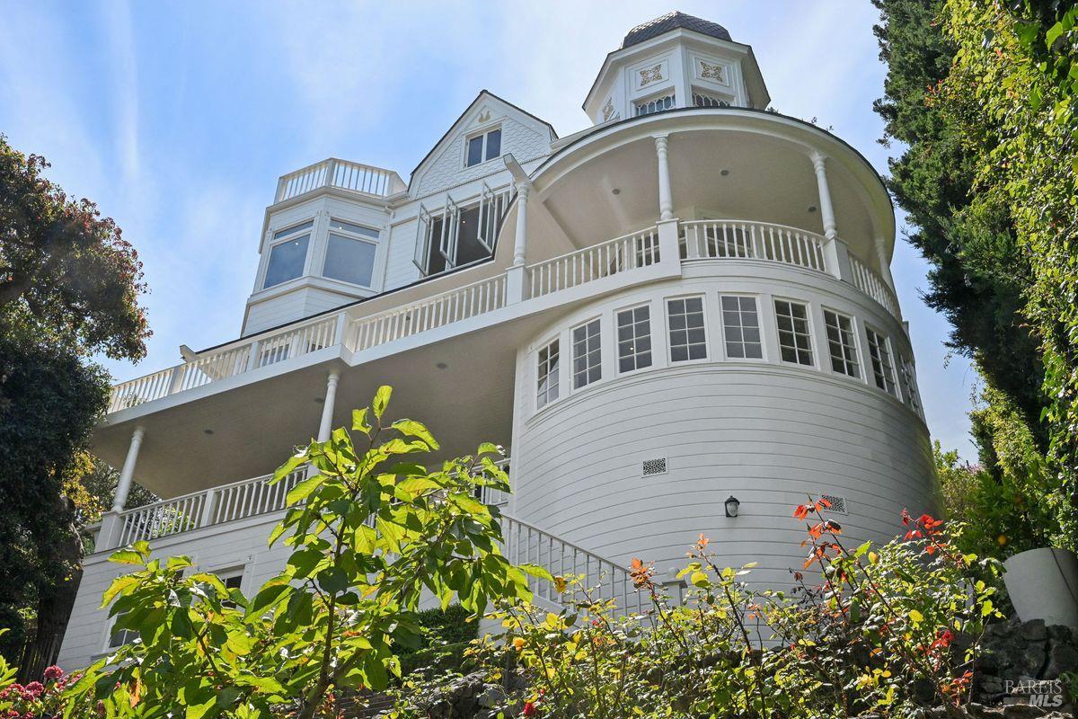 276 Beach Road