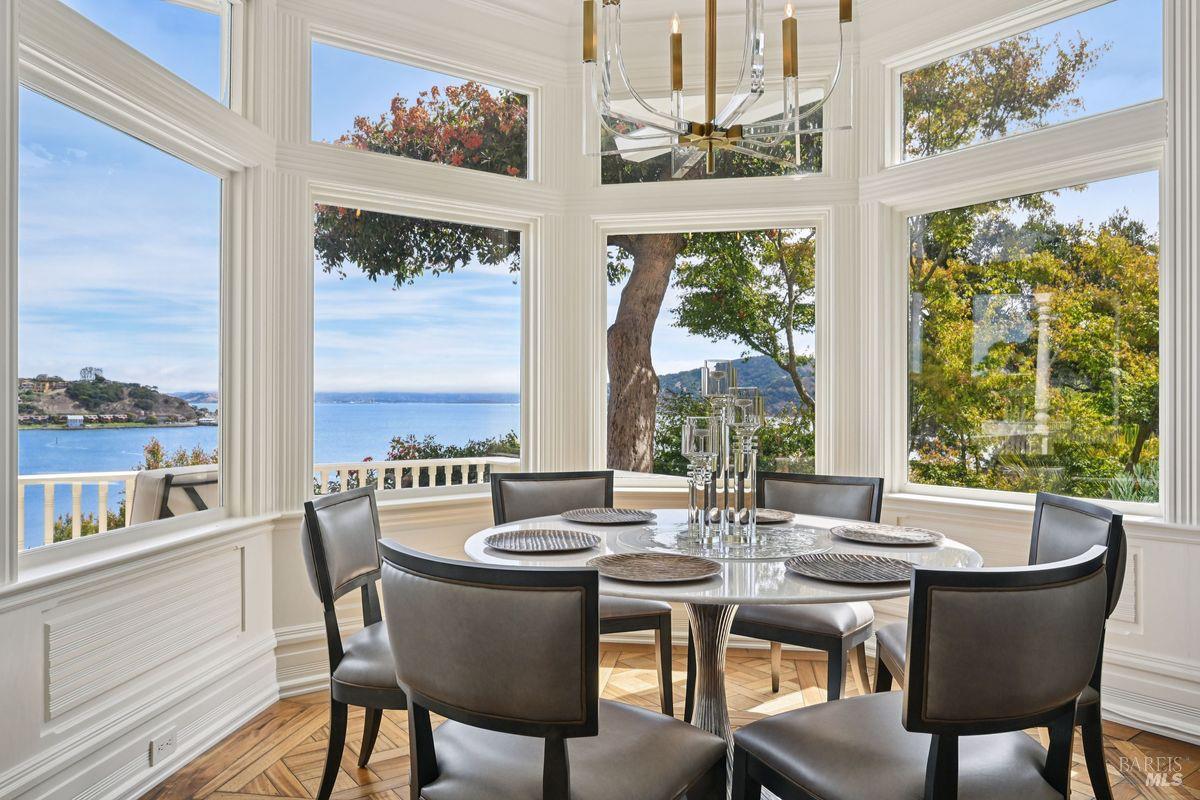 276 Beach Road