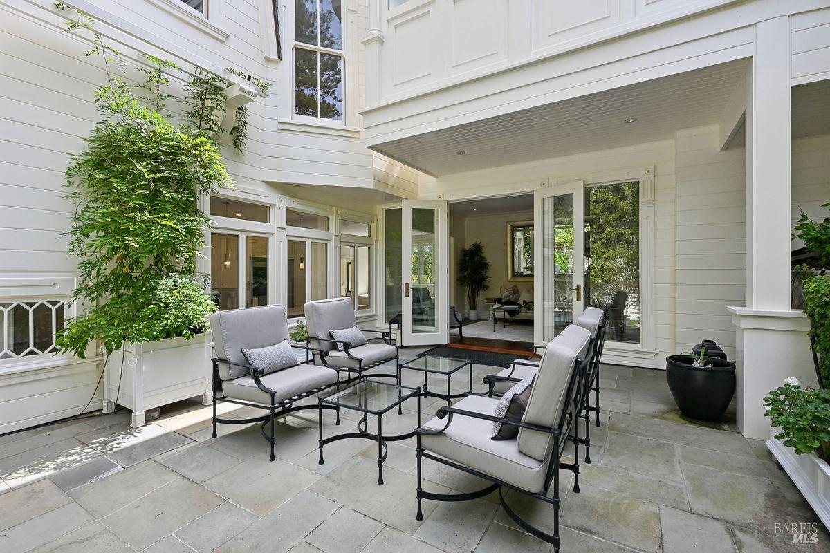 276 Beach Road