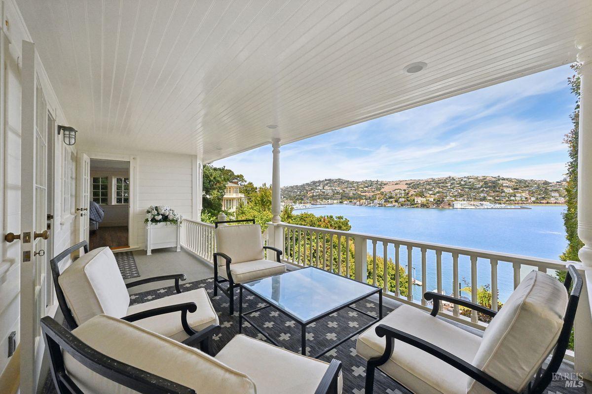 276 Beach Road