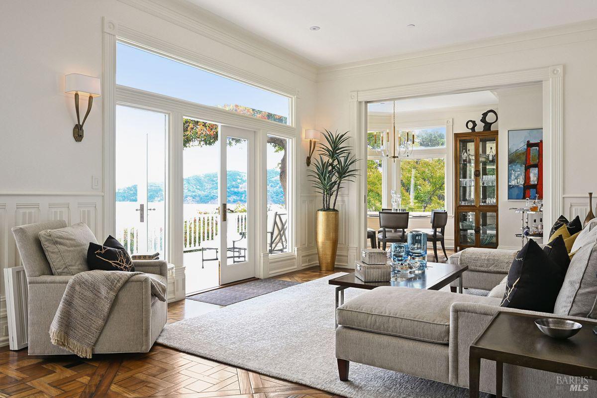 276 Beach Road