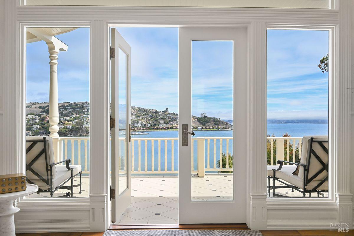 276 Beach Road