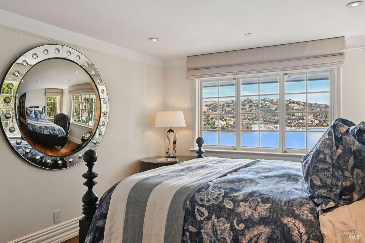 276 Beach Road