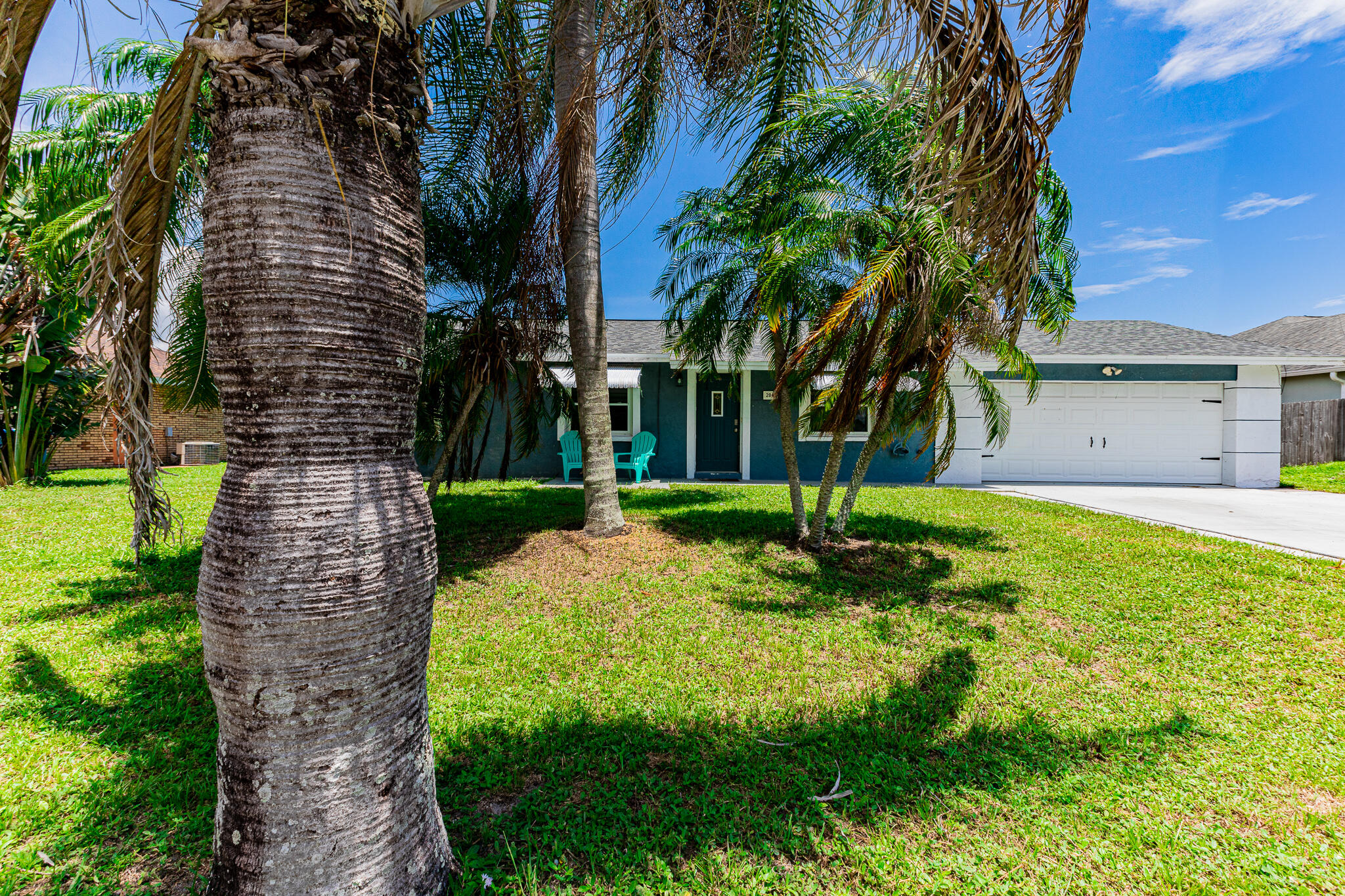 2041 Dogwood Street