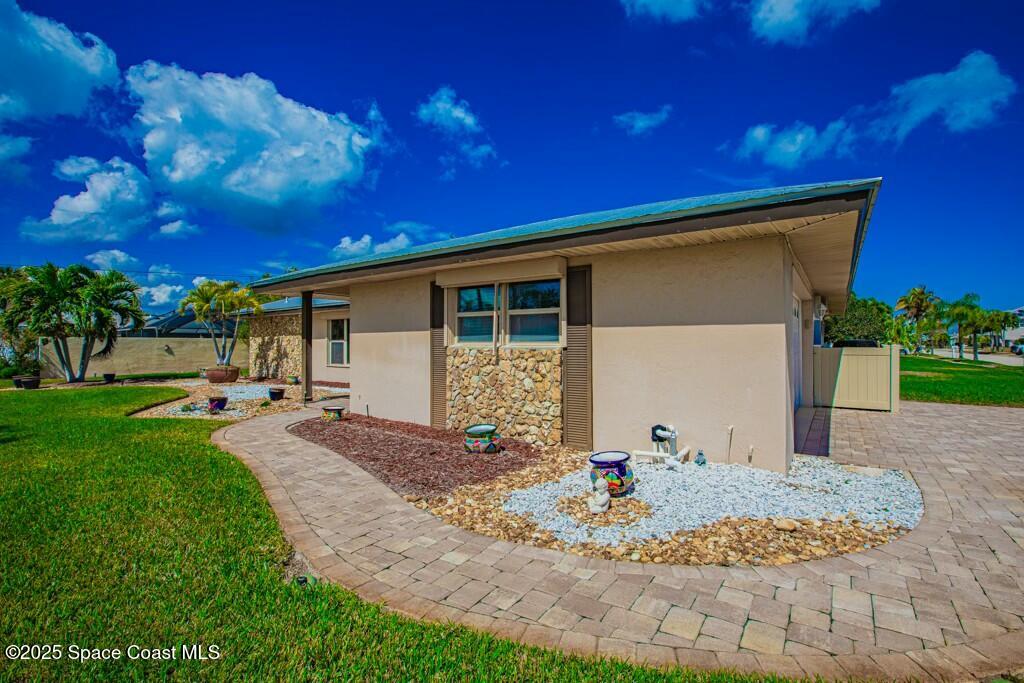 140 Satellite Avenue