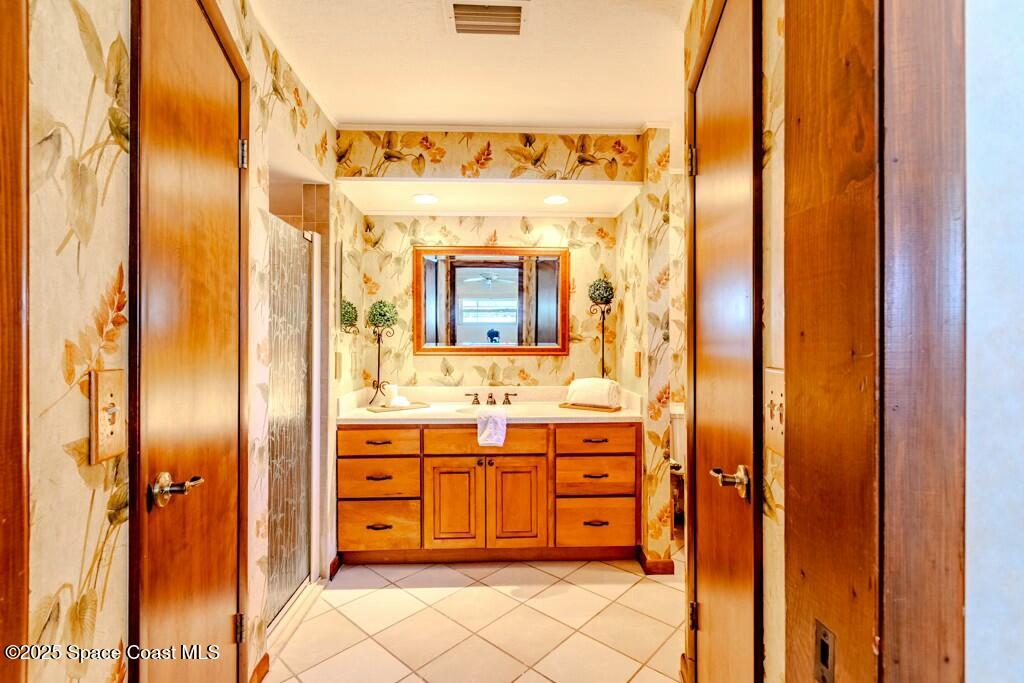 140 Satellite Avenue