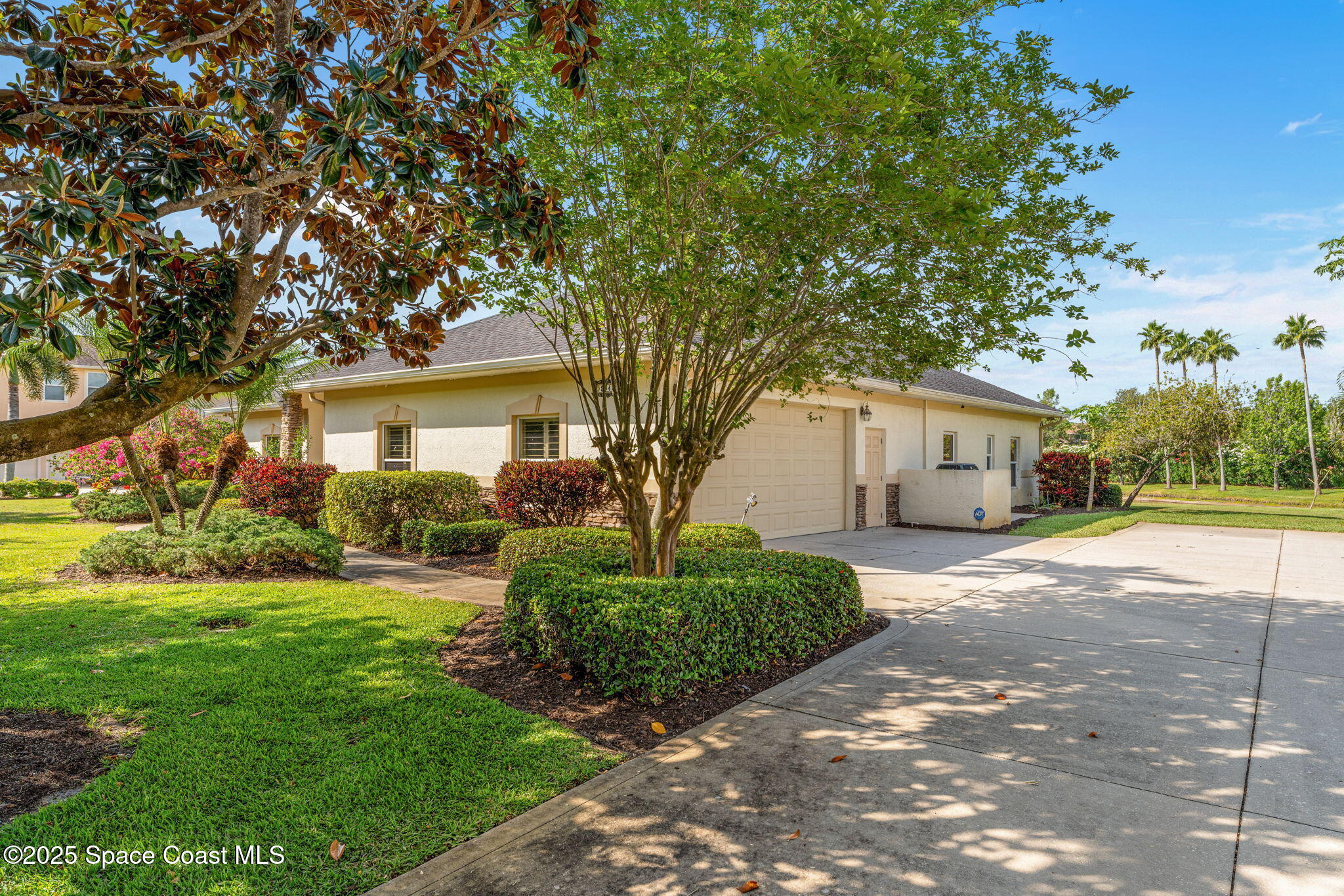 2942 Heritage Circle