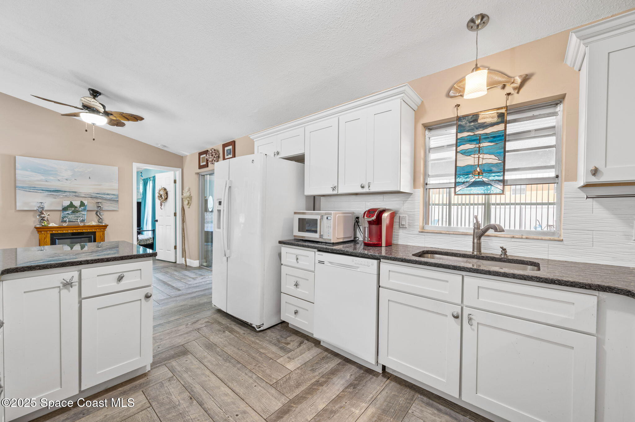 687 Di Lido Street NE