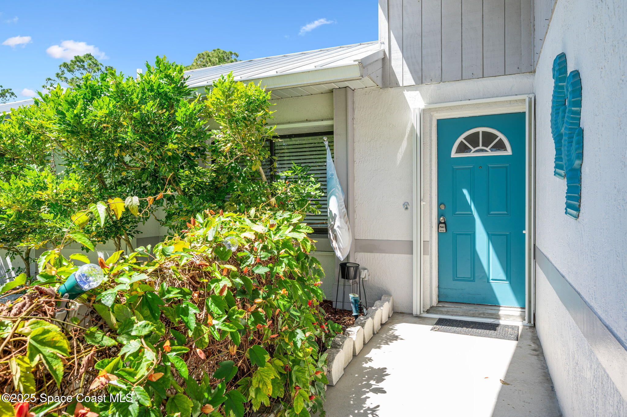 687 Di Lido Street NE