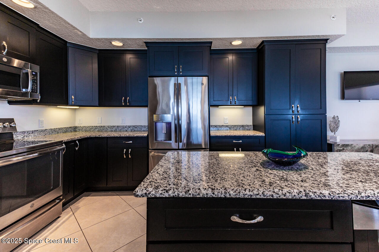 1025 Highway A1a, 501