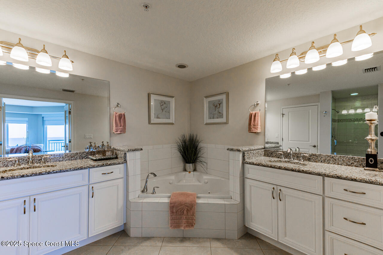 1025 Highway A1a, 501