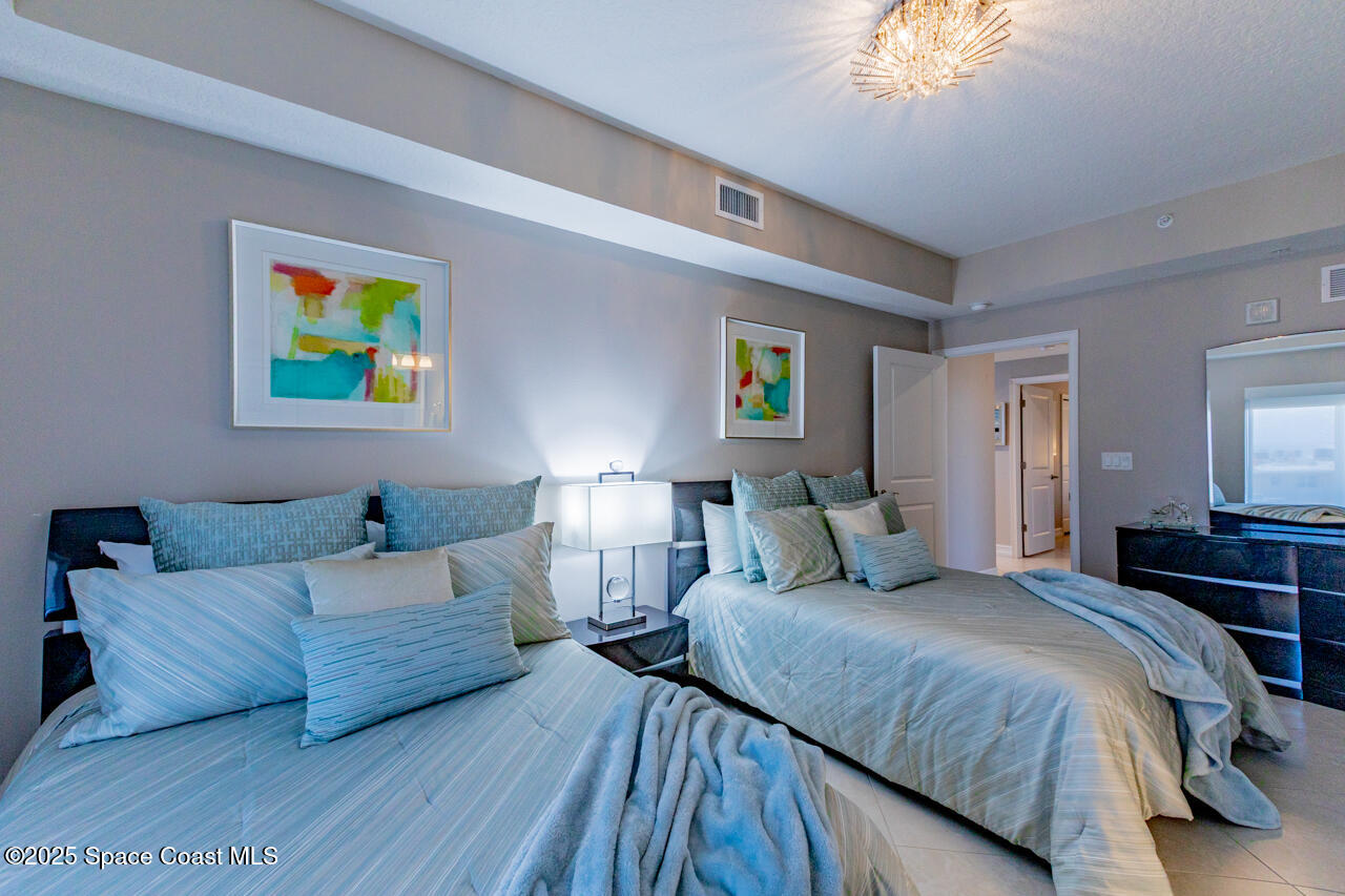 1025 Highway A1a, 501
